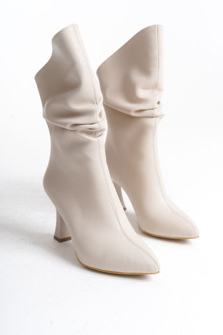 Kadın Topuklu Sivri Burun Körüklü Arkadan Fermuarlı Kadeh Ökçe Bot Sara Bej