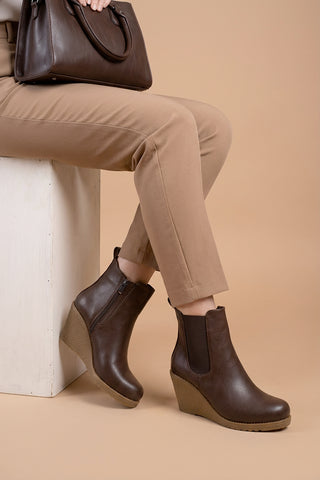 Kadın Dolgu Topuklu Lastikli  Fermuarlı Günlük Bot Florea