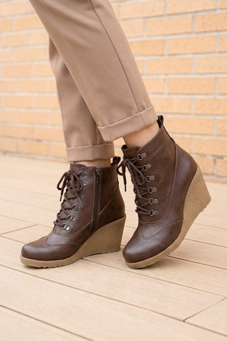 Kadın Dolgu Taban Fermuarlı Günlük Bot Matei