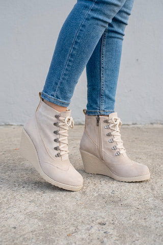 Kadın Dolgu Taban Fermuarlı Günlük Bot Matei