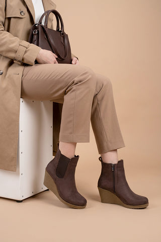 Kadın Dolgu Topuklu Lastikli  Fermuarlı Günlük Bot Florea