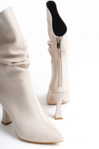 Kadın Topuklu Sivri Burun Körüklü Arkadan Fermuarlı Kadeh Ökçe Bot Sara Bej